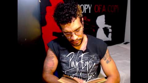 Snapshot of dostoyrodia_34 chatting on 01-02-25, 05:39 will online show from 01-02-25, 05:39