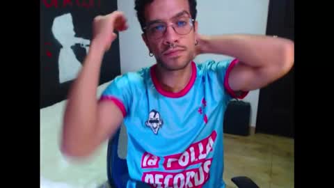 Snapshot of dostoyrodia_34 chatting on 10-26-25, 01:44 will online show from 10-26-25, 01:44