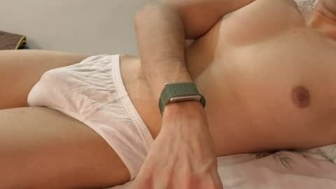 Snapshot of dotx90_fun chatting on 07-17-26, 01:34 Funlover online show from 07-17-26, 01:34