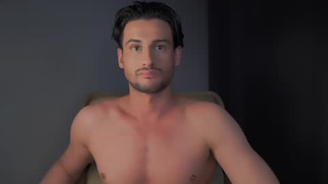 Snapshot of double_luckystrike chatting on 12-01-24, 04:29 Keen online show from 12-01-24, 04:29