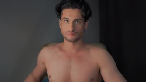 Snapshot of double_luckystrike chatting on 12-06-24, 08:18 Keen online show from 12-06-24, 08:18