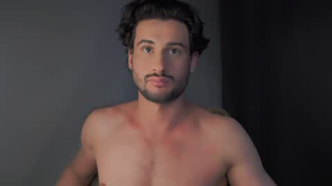 Snapshot of double_luckystrike chatting on 01-08-25, 02:03 Keen online show from 01-08-25, 02:03