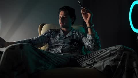 Snapshot of double_luckystrike chatting on 02-05-25, 06:48 Keen online show from 02-05-25, 06:48