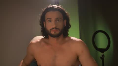 Snapshot of double_luckystrike chatting on 10-12-25, 02:27 Keen online show from 10-12-25, 02:27