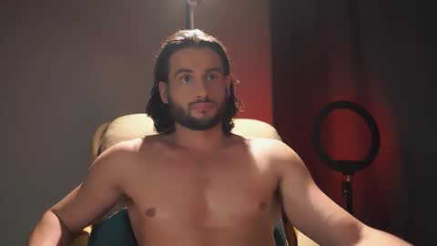 Snapshot of double_luckystrike chatting on 10-25-25, 12:07 Keen online show from 10-25-25, 12:07