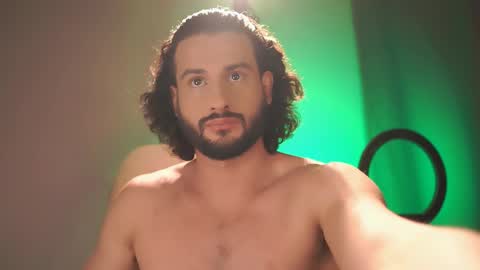 Snapshot of double_luckystrike chatting on 11-12-25, 09:58 Keen online show from 11-12-25, 09:58