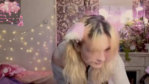 Snapshot of doublebubble_ chatting on 05-07-26, 06:35 DiBi online show from 05-07-26, 06:35