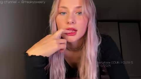 Lana  Eva  dont forget to give us a thumb up online show from 10-09-25, 12:58