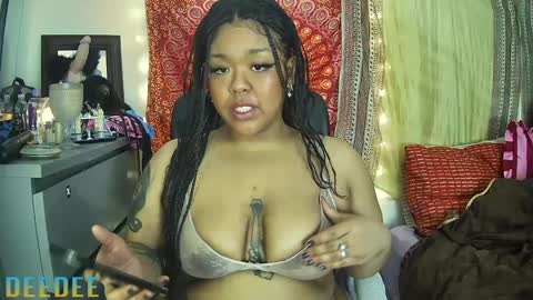 Snapshot of doubleddelirium chatting on 02-09-25, 10:53 DeeDee online show from 02-09-25, 10:53