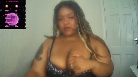 Snapshot of doubleddelirium chatting on 07-06-26, 11:40 DeeDee online show from 07-06-26, 11:40