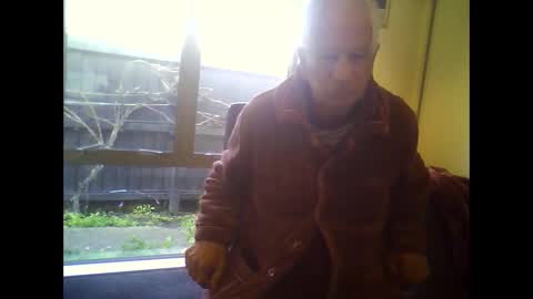 Snapshot of dougbean chatting on 05-05-26, 09:45 dougbean online show from 05-05-26, 09:45