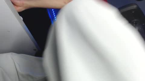 douglas_drake online show from 11-18-25, 01:33