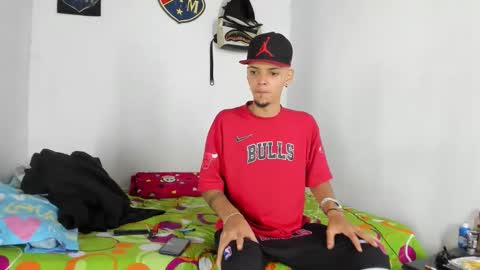 Snapshot of douglas_gallegos chatting on 01-15-26, 01:43 douglas_gallegos online show from 01-15-26, 01:43