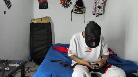 Snapshot of douglas_gallegos chatting on 02-16-26, 05:47 douglas_gallegos online show from 02-16-26, 05:47