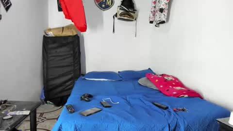 Snapshot of douglas_gallegos chatting on 02-17-26, 03:36 douglas_gallegos online show from 02-17-26, 03:36