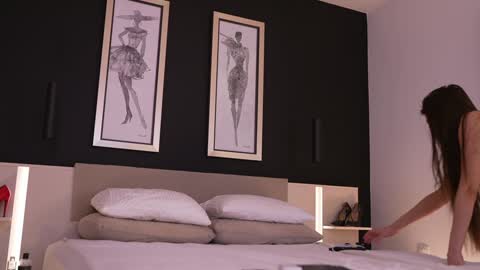    .         . online show from 01-05-25, 02:30