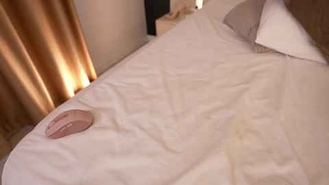    .         . online show from 01-29-25, 02:32