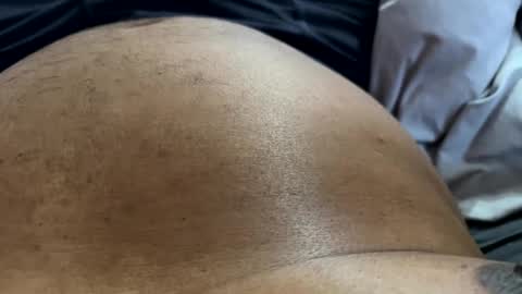 Snapshot of down4hairy chatting on 12-18-24, 04:06 down4hairy online show from 12-18-24, 04:06