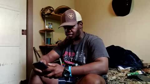 Snapshot of dpirated1 chatting on 04-29-26, 06:03 MrPirated online show from 04-29-26, 06:03
