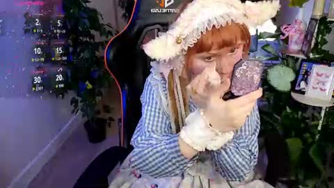 Snapshot of draculaura_ chatting on 06-27-26, 10:42 Draculaura online show from 06-27-26, 10:42