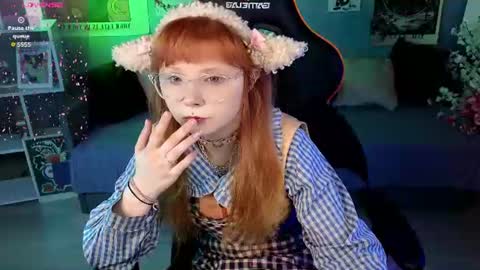 Snapshot of draculaura_ chatting on 08-02-26, 10:46 Draculaura online show from 08-02-26, 10:46