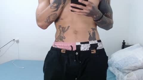 Snapshot of dragon666uwur chatting on 10-03-25, 02:52 Dragon online show from 10-03-25, 02:52