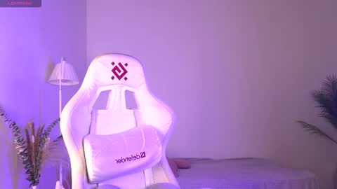 Lisbeth Salander online show from 10-27-25, 06:06