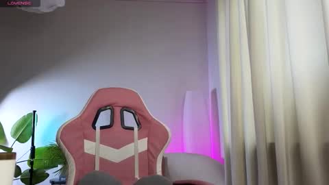 Lisbeth Salander online show from 11-27-25, 06:37