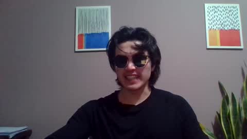 Snapshot of drake__wolf chatting on 10-21-25, 03:18 drake__wolf online show from 10-21-25, 03:18