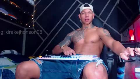 Drake online show from 10-23-25, 04:12