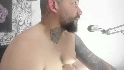 drake whitee Independent Model online show from 12-05-25, 03:48