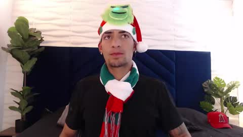 Snapshot of drakeneumann chatting on 12-05-24, 03:04 Drake Neuman online show from 12-05-24, 03:04