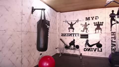 Snapshot of drakeneumann chatting on 02-08-25, 08:52 Drake Neuman online show from 02-08-25, 08:52