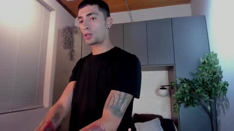 Snapshot of drakeneumann chatting on 02-10-25, 03:24 Drake Neuman online show from 02-10-25, 03:24