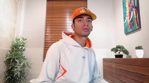 Snapshot of drakeneumann chatting on 02-18-25, 03:31 Drake Neuman online show from 02-18-25, 03:31