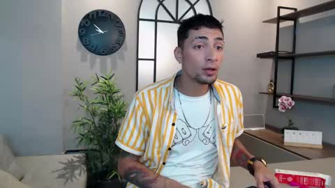 Snapshot of drakeneumann chatting on 03-02-25, 02:51 Drake Neuman online show from 03-02-25, 02:51