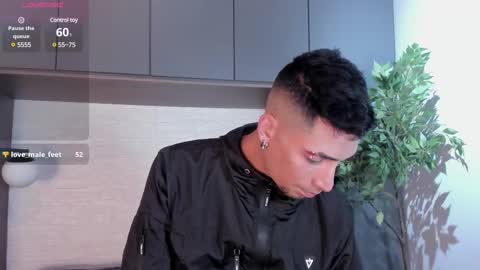 Snapshot of drakeneumann chatting on 03-08-25, 06:10 Drake Neuman online show from 03-08-25, 06:10