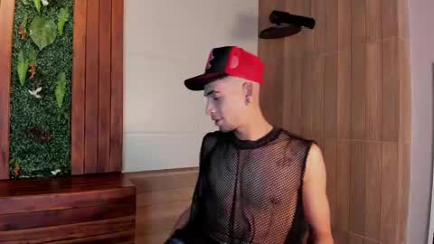 Snapshot of drakeneumann chatting on 03-09-25, 02:07 Drake Neuman online show from 03-09-25, 02:07