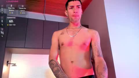 Snapshot of drakeneumann chatting on 10-01-25, 03:45 Drake Neuman online show from 10-01-25, 03:45