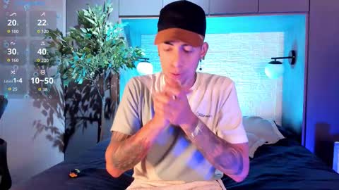 Snapshot of drakeneumann chatting on 10-20-25, 03:29 Drake Neuman online show from 10-20-25, 03:29