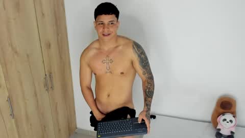 Snapshot of drakesmith02 chatting on 04-23-26, 10:34 Drake Smith online show from 04-23-26, 10:34