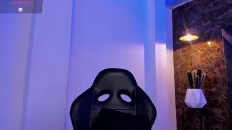 Snapshot of draven_marceaux chatting on 04-25-26, 01:41 Draven online show from 04-25-26, 01:41