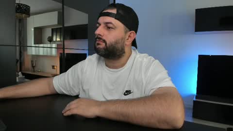 Snapshot of dravenpeak chatting on 07-19-26, 04:16 DravenPeak online show from 07-19-26, 04:16
