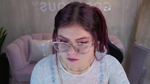 Draviana  online show from 10-17-25, 03:10