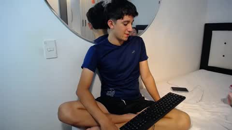 -- nicolle and jhon -- online show from 11-21-25, 04:00