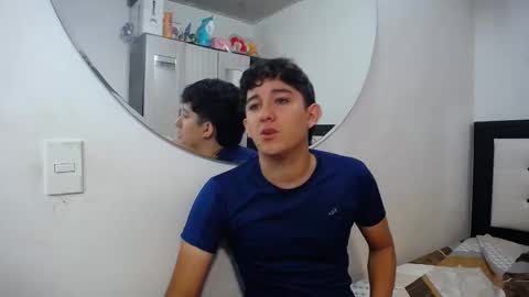 Snapshot of dravith_and_valery chatting on 02-06-26, 07:23 -- nicolle and jhon -- online show from 02-06-26, 07:23