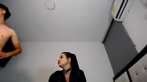Snapshot of dravith_and_valery chatting on 06-14-26, 03:08 -- nicolle and jhon -- online show from 06-14-26, 03:08