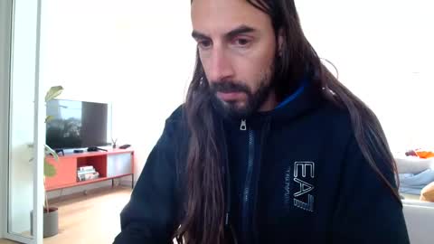 new profile Aircum99  online show from 05-12-26, 08:55