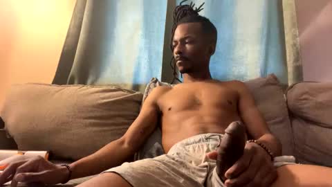 Snapshot of dreadhead19 chatting on 03-08-26, 10:02 West Dread online show from 03-08-26, 10:02