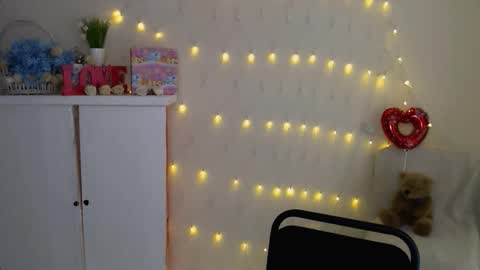 Mari online show from 09-19-25, 07:32